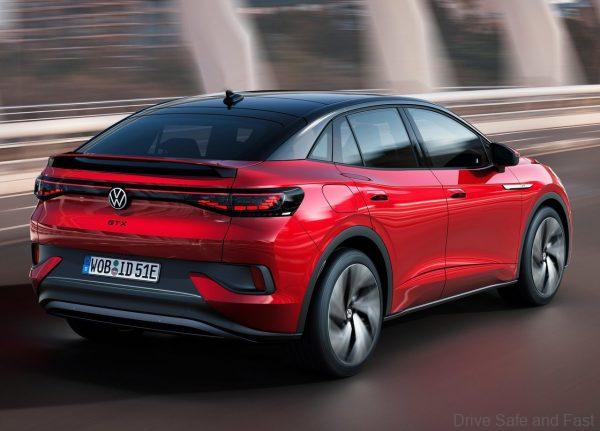 VOLKSWAGEN ID.5 GTX in motion