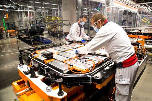 Chip Shortage_electric vehicle