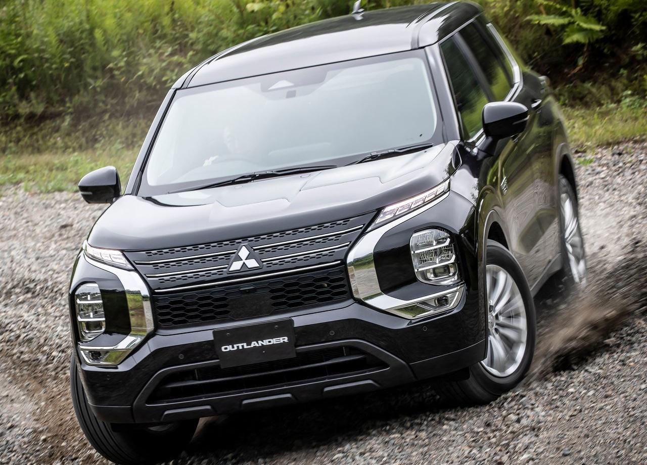 Outlander PHEV on gravel