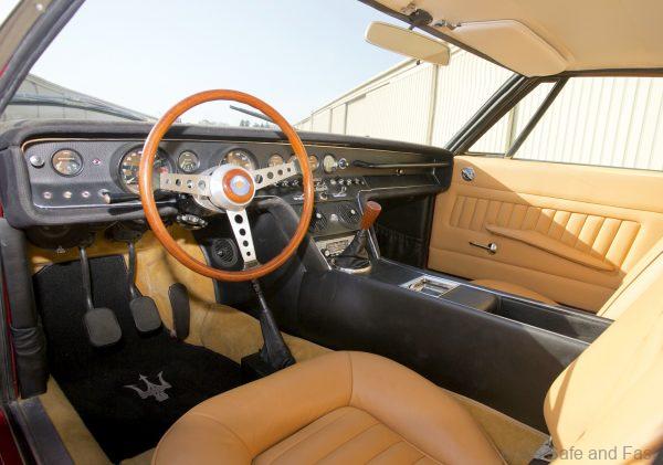 Maserati Ghibli dashboard