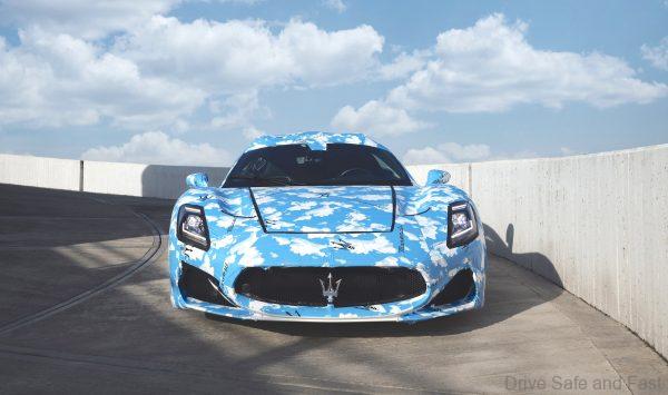 front of Maserati MC20 Cabrio teaser
