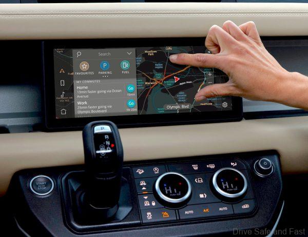 2020 Land Rover Defender Pivi Pro