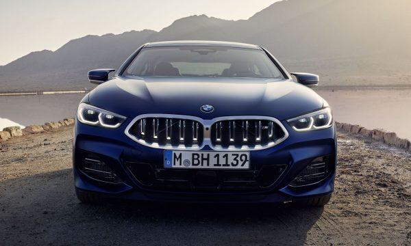 bmw iconic glow grille on 8 series
