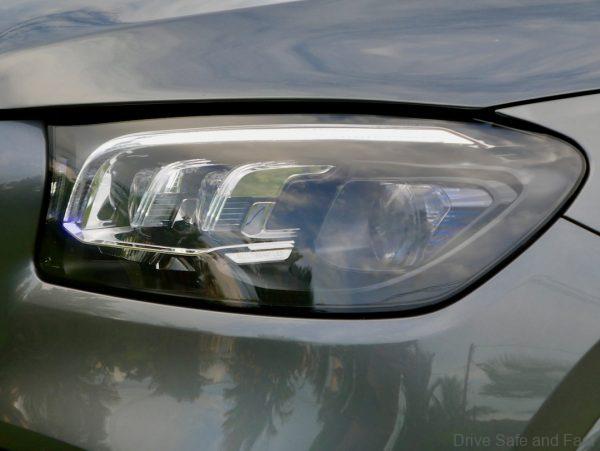 headlight of the mercedes-benz gls 450 4matic with amg line 3rd generation