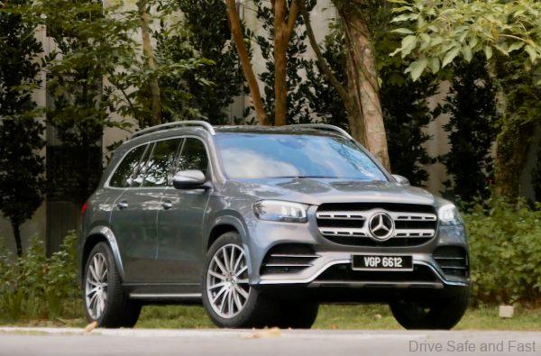 front of the mercedes-benz gls 450 4matic with amg line 3rd generation