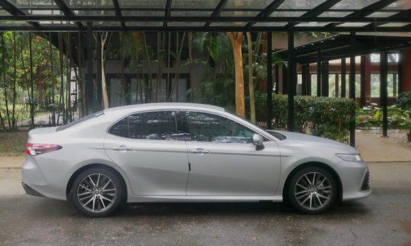 2022 Toyota Camry side profile