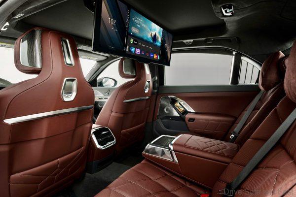 BMW 7 Series cabin rear seat