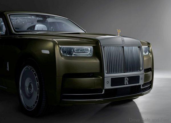 Rolls-Royce Phantom Glowing Grille