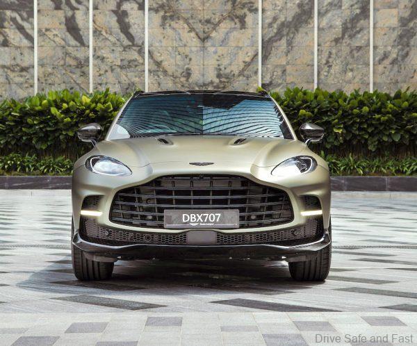 Aston Martin DBX707