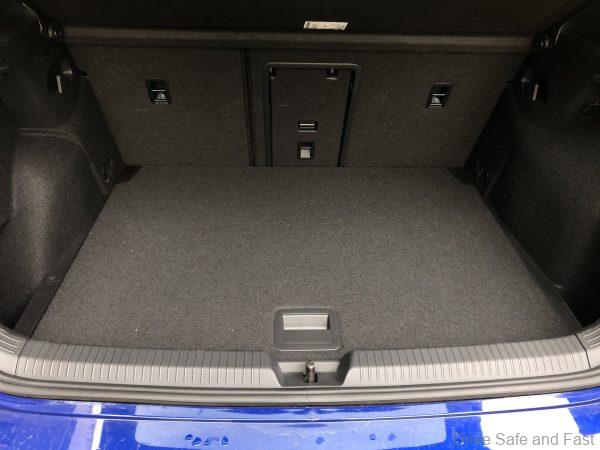 Volkswagen Golf R Mk8 luggage
