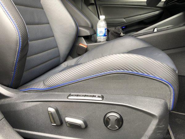 Volkswagen Golf R Mk8_Recaro