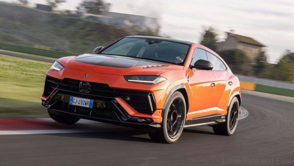Lamborghini Urus Performante in motion at its dynamic debut in Rome