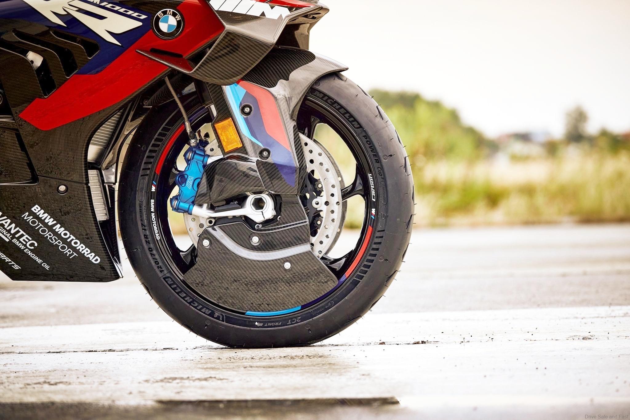 BMW M1000RR