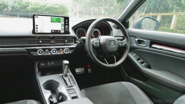 Honda Civic Turbo RS interior