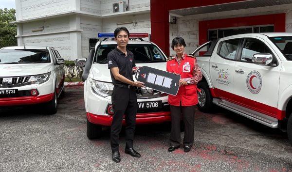 Mitsubishi Motors Malaysia Donates 3 Tritons To Red Crescent Society
