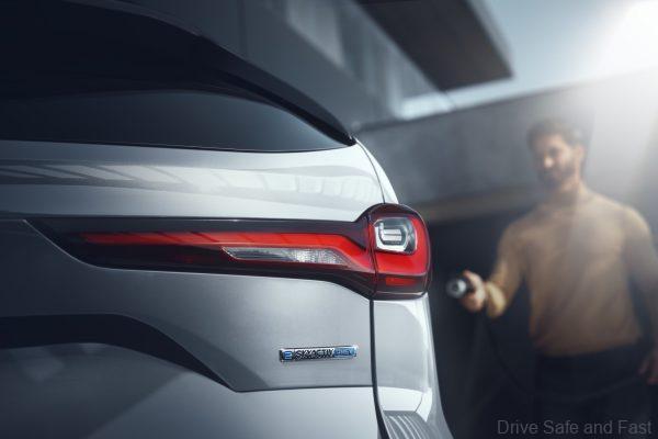 Mazda CX-90 teaser photo
