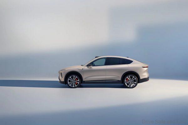 NIO EC7 side profile