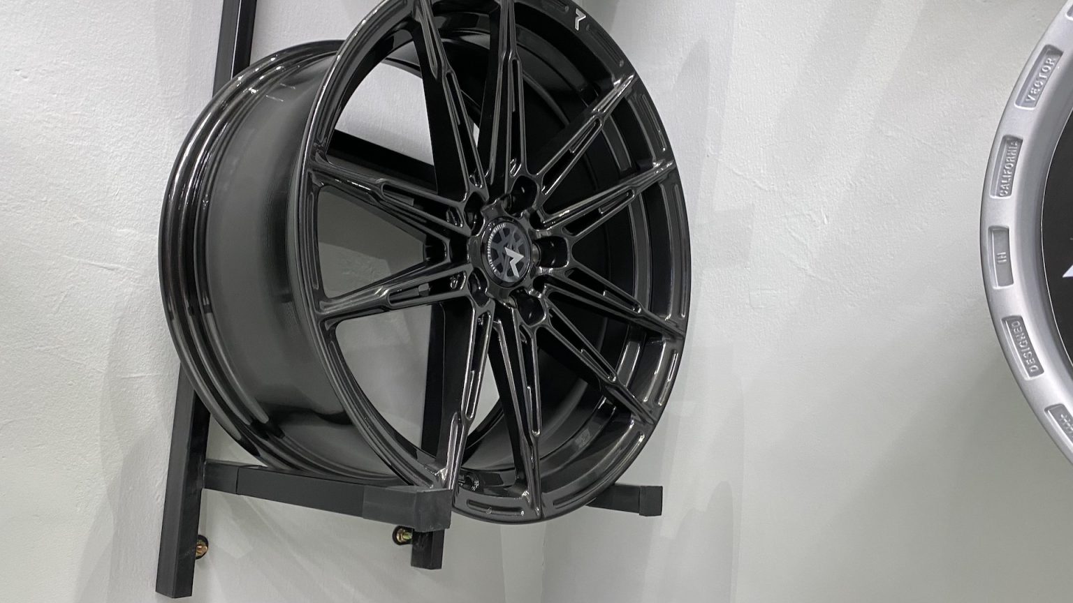 Stylish Ronin And INOVIT Alloy Rims Arrive In Malaysia