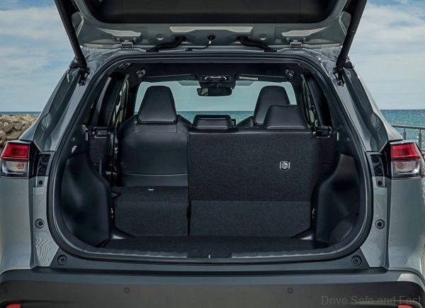 Corolla Cross boot Hybrid