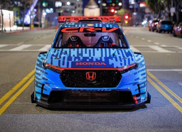Honda CR-V Hybrid Racer front