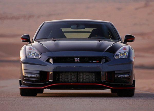 2024 Nissan GT-R NISMO front