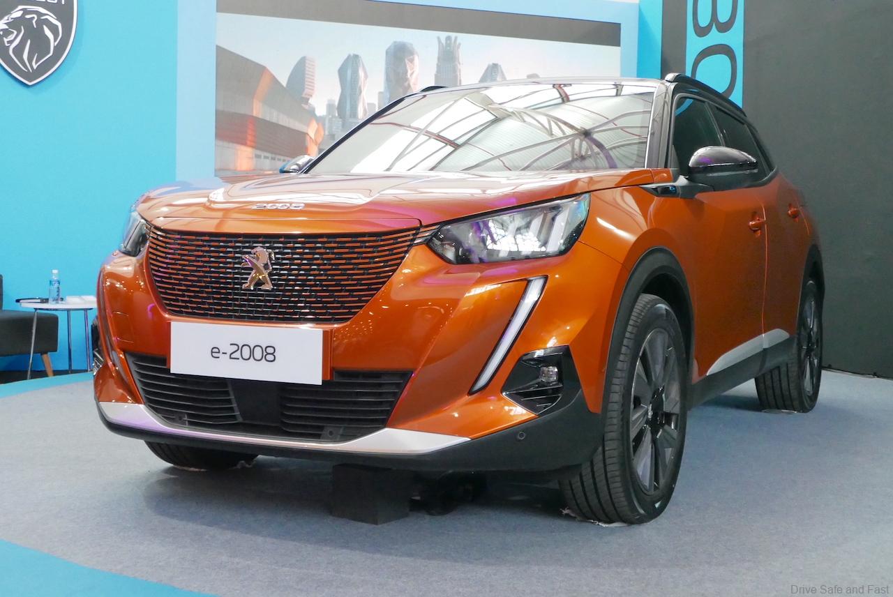 BAuto Peugeot e-2008
