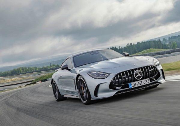 2nd Generation Mercedes-AMG GT Debuts And Still Has A V8