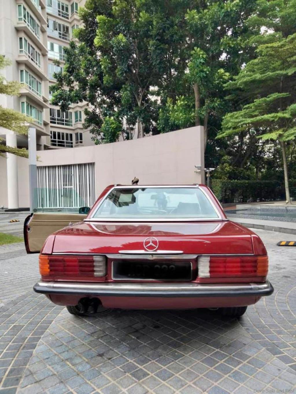 Mercedes-Benz R107 300SL