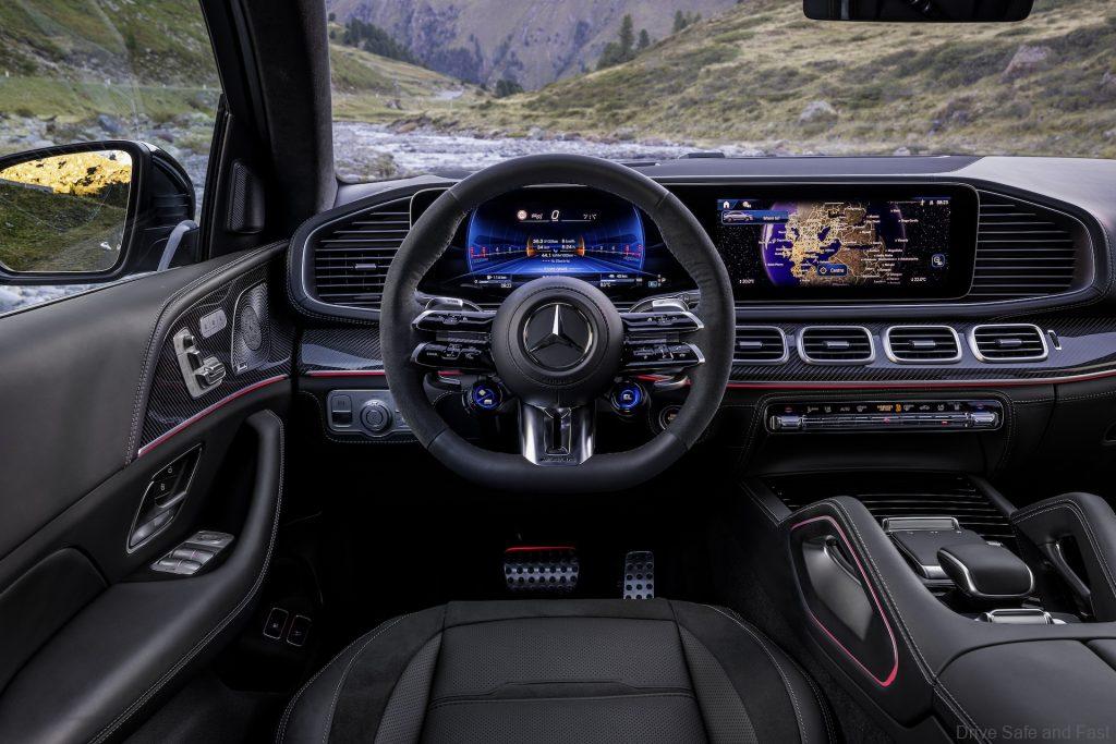 Mercedes-AMG GLE 53 HYBRID 4MATIC+ Coupé (Kraftstoffverbrauch kombiniert, gewichtet: 1,4-1,2 l/100 km, CO₂-Emissionen kombiniert, gewichtet: 31-27 g/km, Stromverbrauch kombiniert, gewichtet: 29,2-28,0 kWh/100 km) / alpingrau / Night Paket;Kraftstoffverbrauch kombiniert, gewichtet: 1,4-1,2 l/100 km, CO₂-Emissionen kombiniert, gewichtet: 31-27 g/km, Stromverbrauch kombiniert, gewichtet: 29,2-28,0 kWh/100 km*Mercedes-AMG GLE 53 HYBRID 4MATIC+ Coupé (weighted/combined fuel consumption: 1,4-1,2 l/100 km, weighted/combined CO2 emissions: 31-27 g/km, weighted/combined power consumption: 29,2-28,0 kWh/100 km) / alpine grey / night package;Weighted/combined fuel consumption: 1,4-1,2 l/100 km, weighted/combined CO2 emissions: 31-27 g/km, weighted/combined power consumption: 29,2-28,0 kWh/100 km*