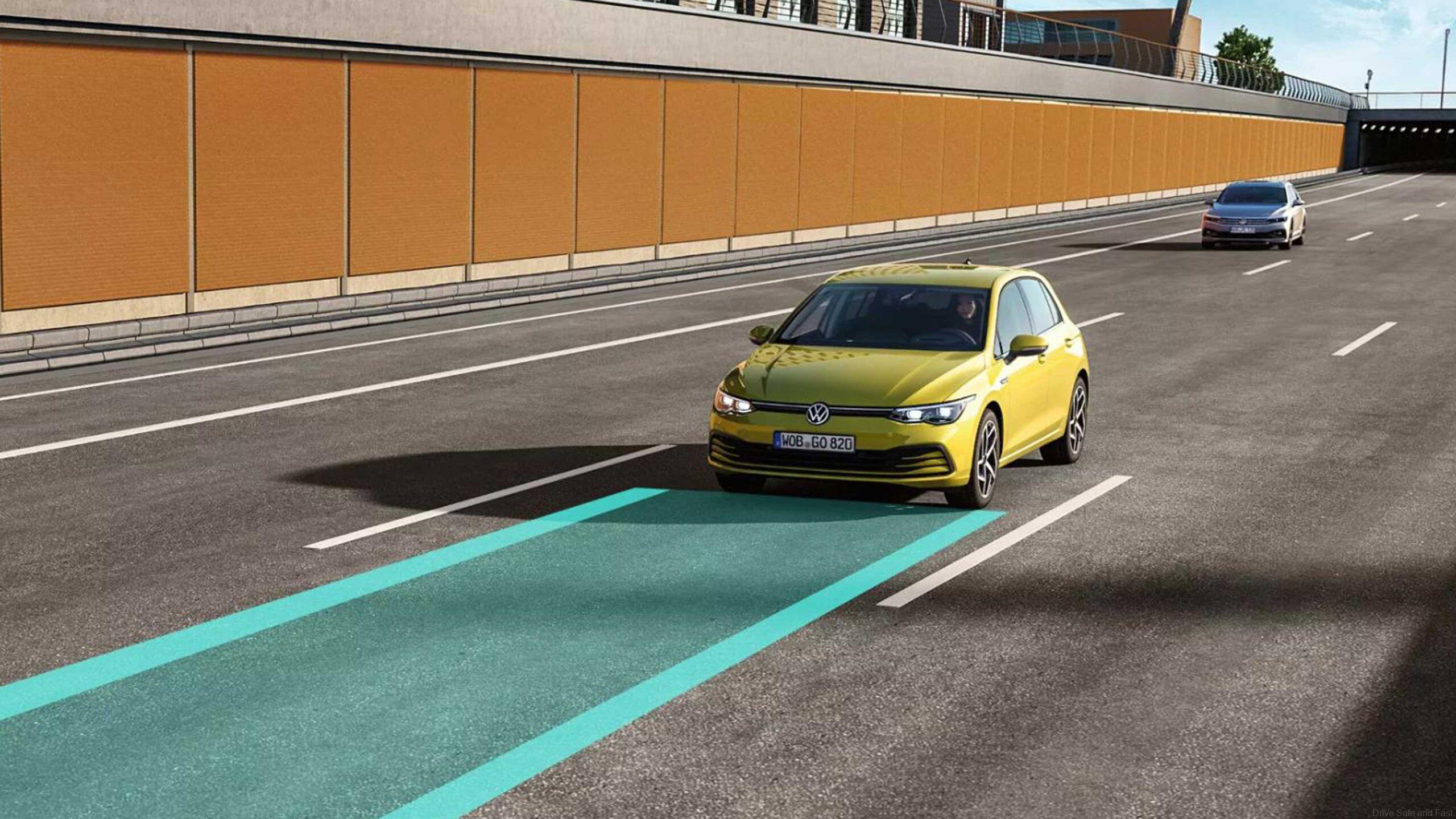 Hệ Thống An Toàn Volkswagen IQ.DRIVE & Toyota Safety Sense: So Sánh Chi Tiết 2026 1 Volkswagen IQ Drive 01 travel assist 5120x2880 16x9 1