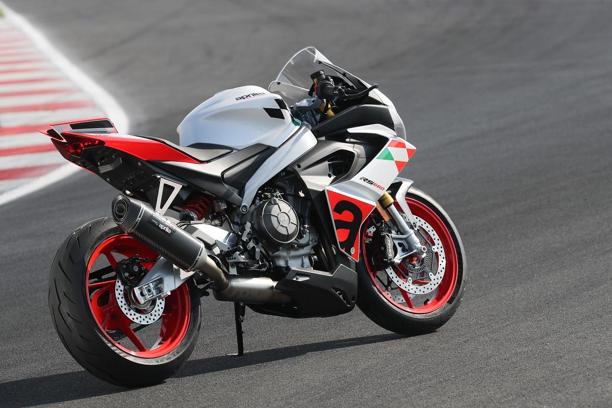 Aprilia SR GT