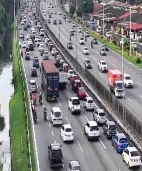 More Cars Than Population In Malaysia, Says Transport Minister