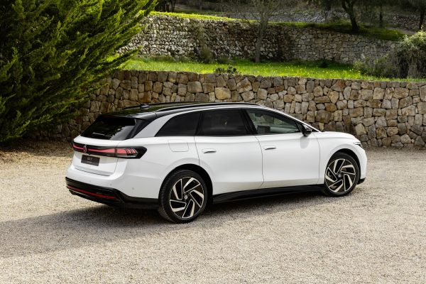Volkswagen ID.7 Tourer Is A New Electric Wagon For Europe