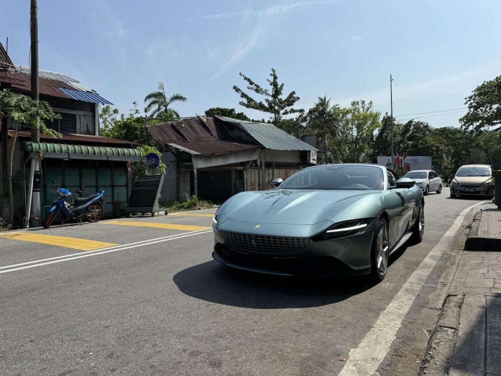 Ferrari Roma Spider