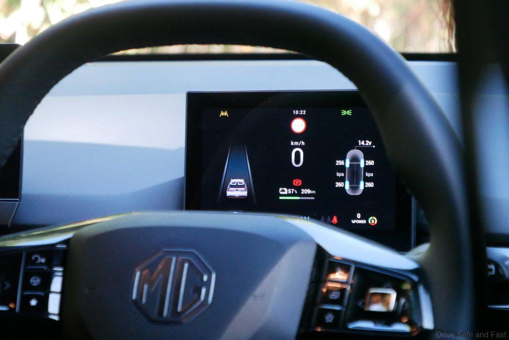MG4 XPOWER dashboard