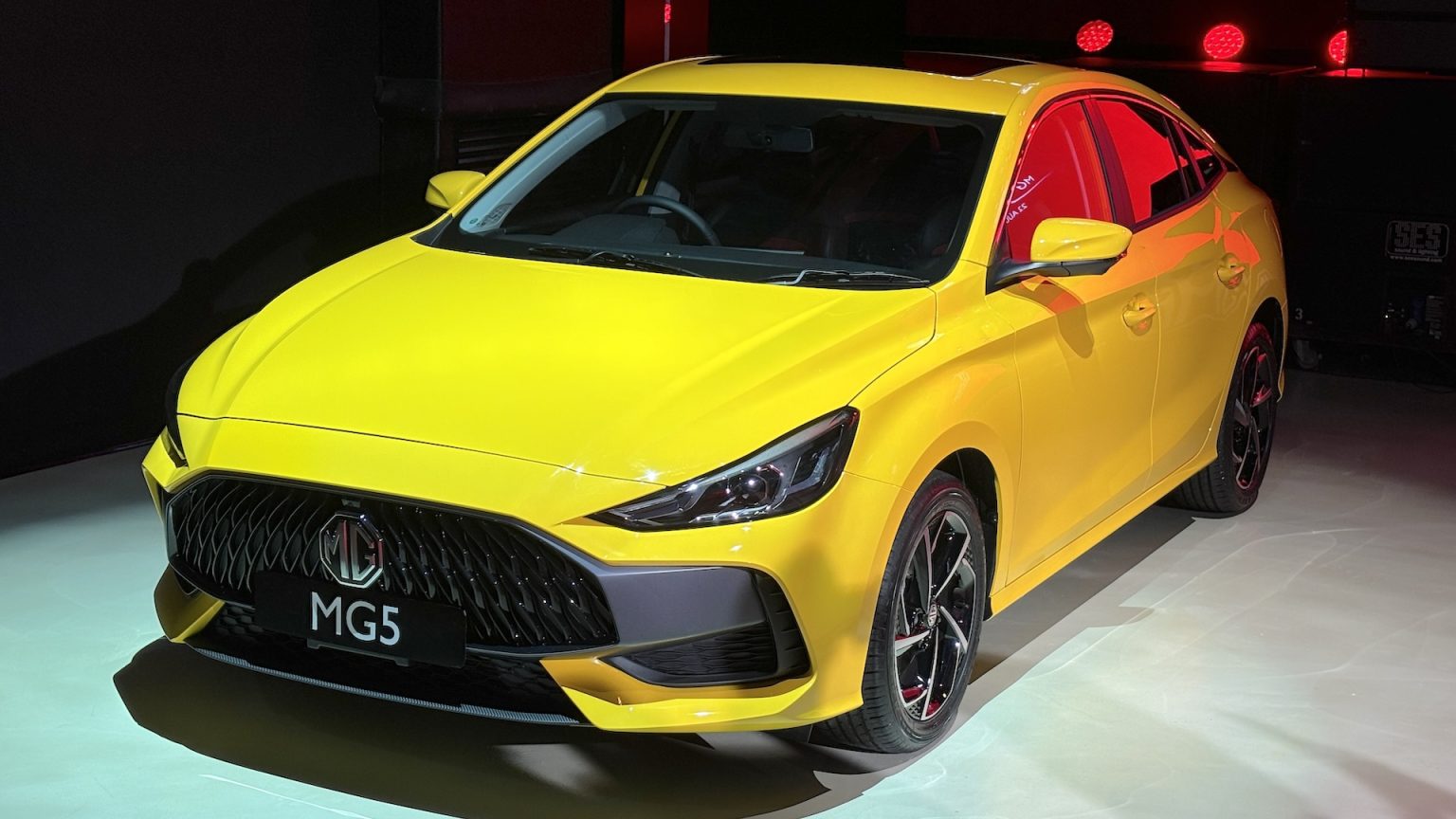 MG5 Previewed In Malaysia, 1 Variant Priced BELOW RM100,000