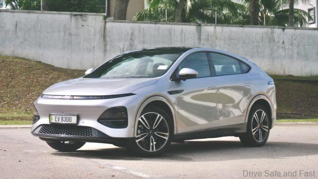 Xpeng G6 580 Pro in silver