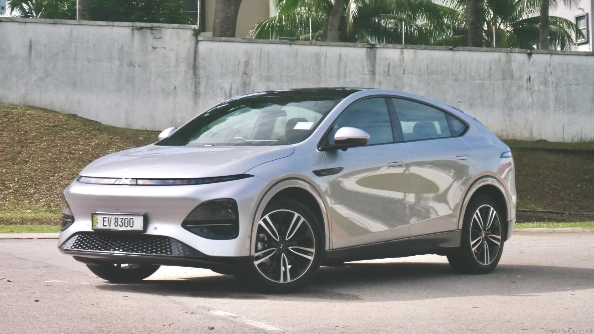 Xpeng G6 580 Pro in silver