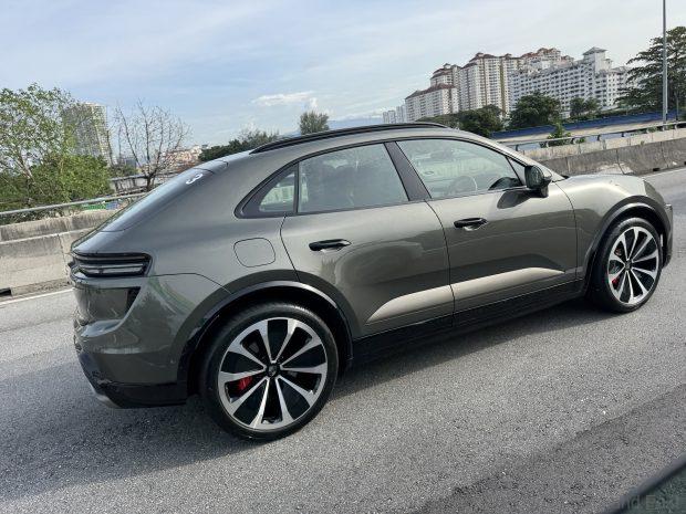 Porsche Macan EV