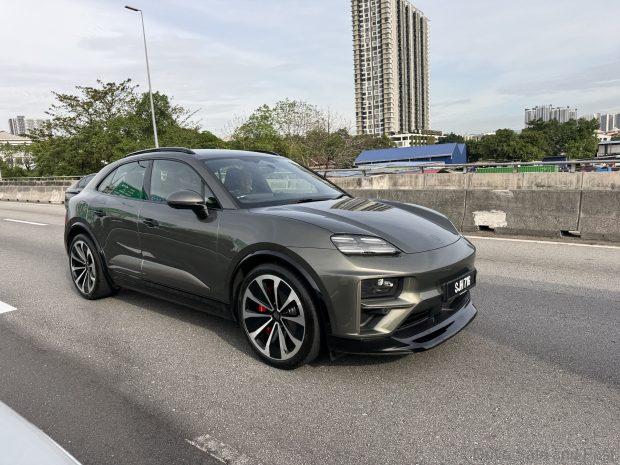 Porsche Macan EV