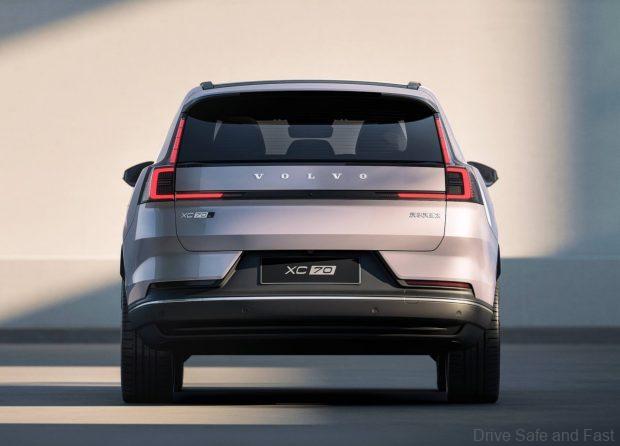 Volvo XC70 as a stand-in for EX60