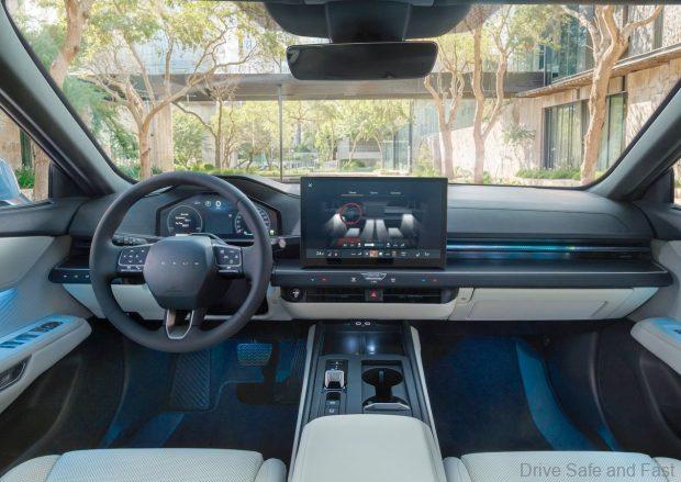 Lexus ES Electrified