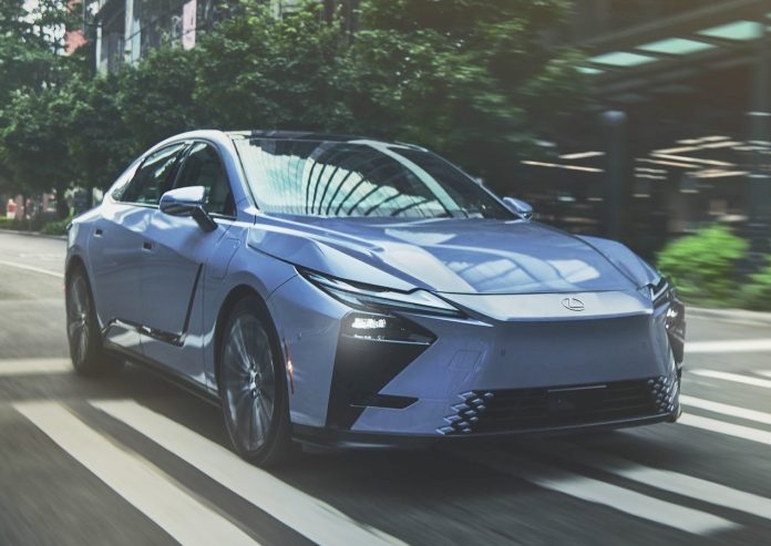 Lexus ES Electrified