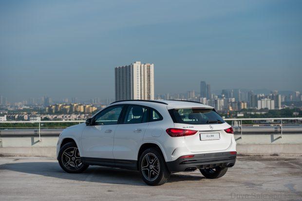 mercedes-benz gla nightfall edition