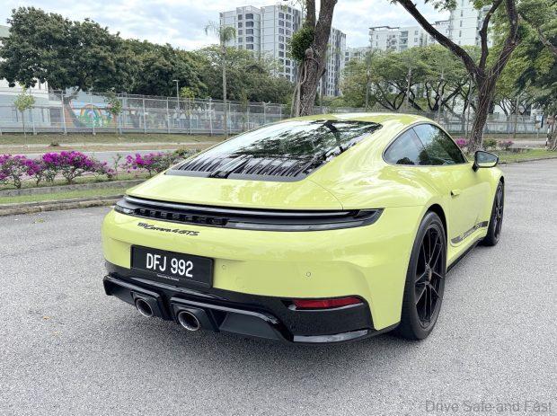 Porsche 911 Carrera 4 GTS