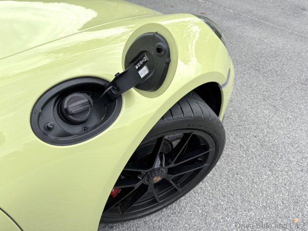 Porsche 911 Carrera 4 GTS