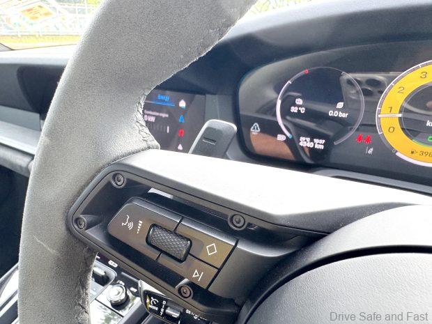 Porsche 911 Carrera 4 GTS