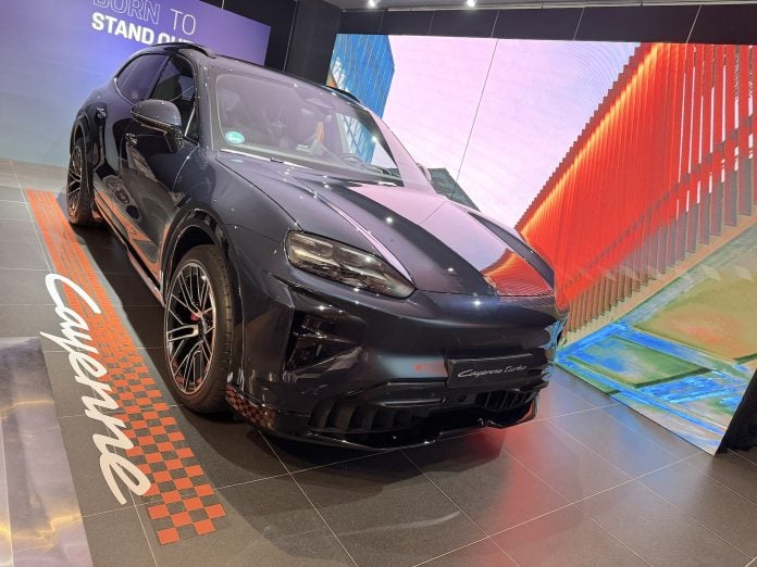 Porsche Cayenne Turbo Electric