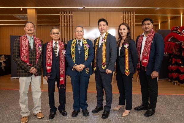 Kia 3S centre Kuching opening with top staff